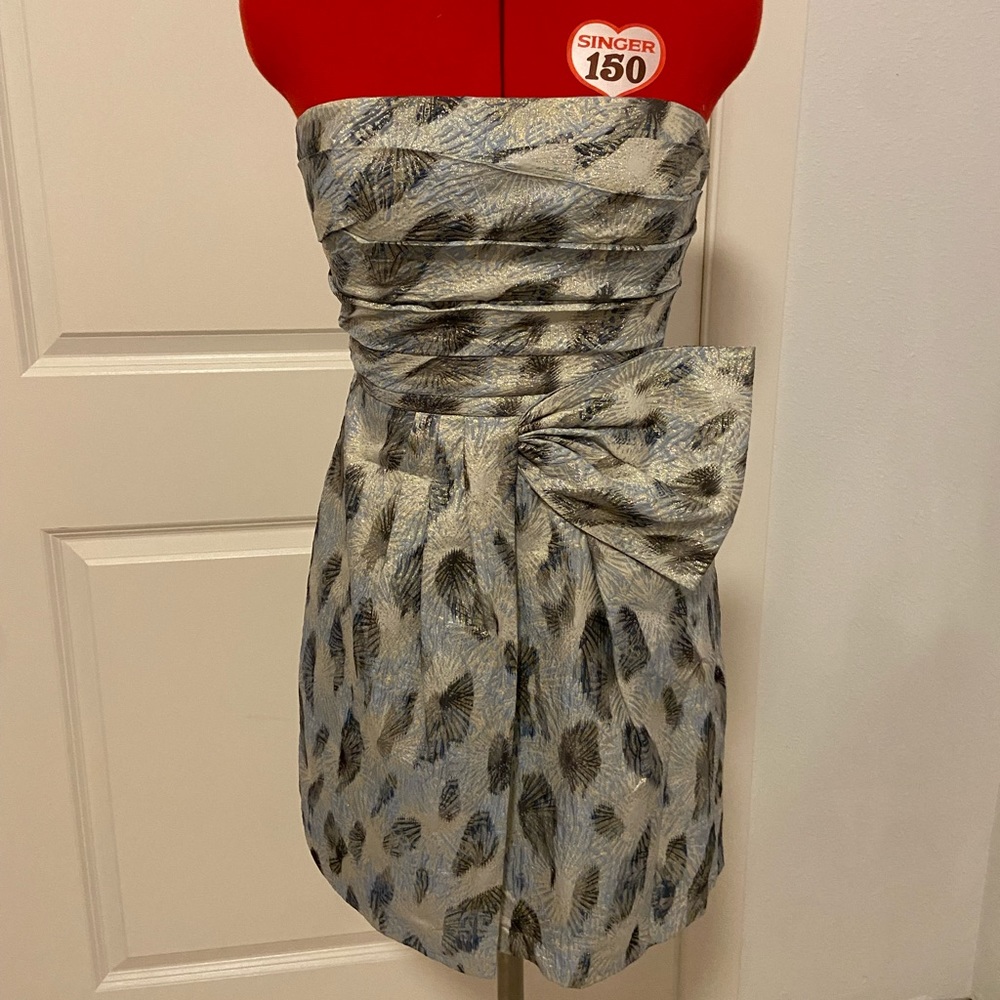 BCBGMaxAzria Cocktail Dress Size 4
